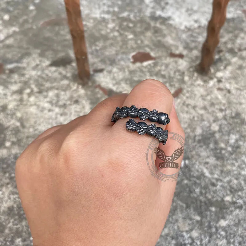 Retro Surrounded Skull Stainless Steel Ring