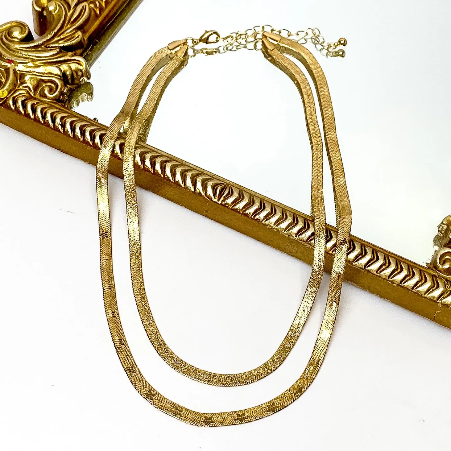Try to Flirt Layered Herringbone Chain Necklace with Star Imprints in Gold Tone